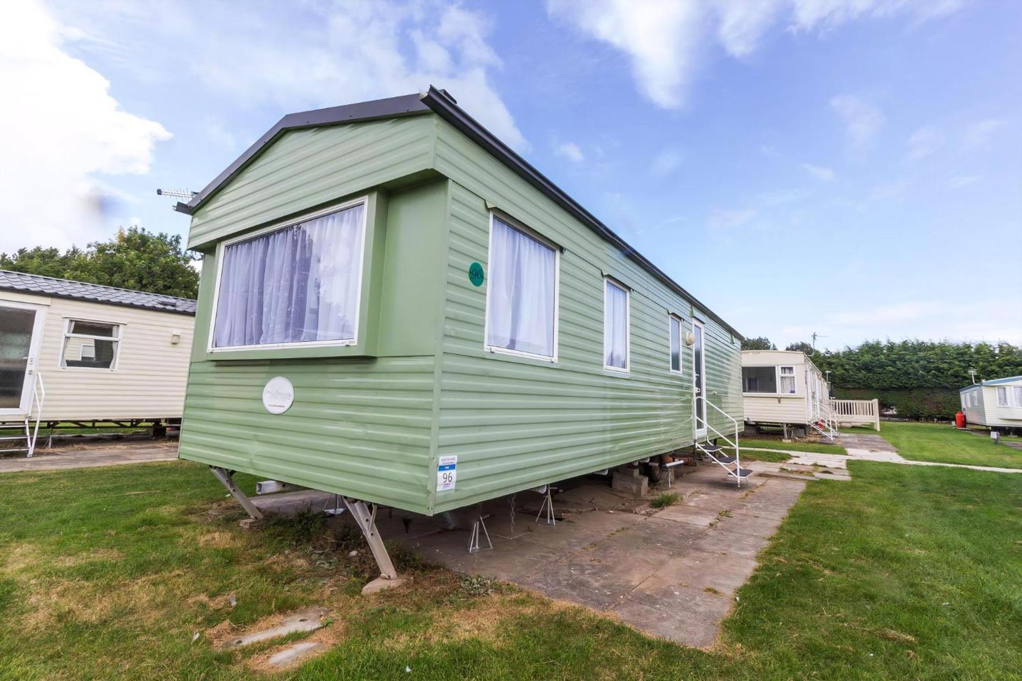 Great 8 Berth Caravan For Hire In Skegness Ref 33069F Bagian luar foto